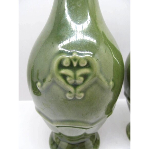 Cracker Barrel Elegant Rooster Green Oil And Vinegar Dispensers - Picture 3 of 8